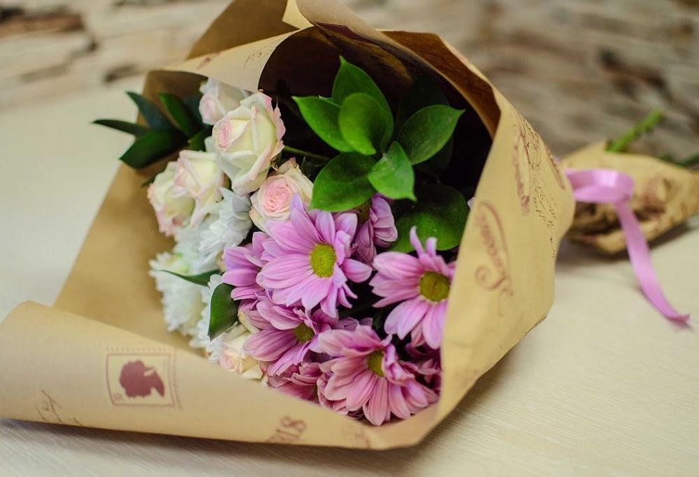 Букет цветов из: Розы и Хризантемы в Кирове