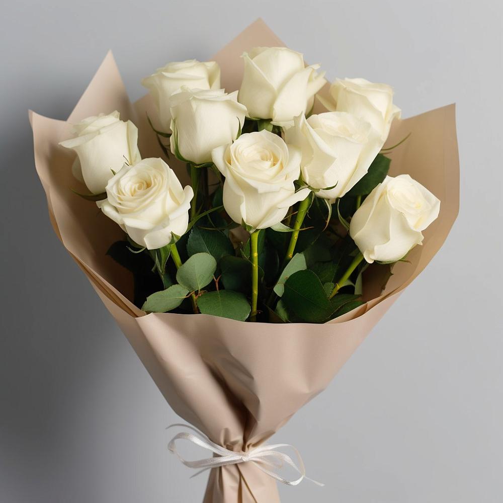 Букет 9 Белых роз Эдлесс Лав в Кирове