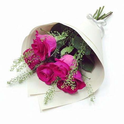 Букет цветов из: Розы в Кирове