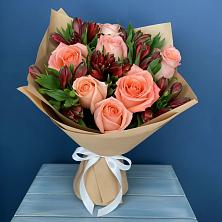 Букет цветов из:  Розы и Альстромерии в Кирове