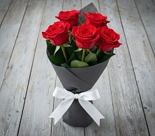 Букет 5 Красных роз Эдлесс Лав #REPLACE_PRED# Кирове