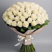 Букет 101 беля роза Белоснежка в Кирове