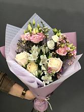 Букет цветов из:  Альстромерии, Розы и Лизиантусы #REPLACE_PRED# Кирове