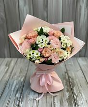 Букет цветов из:  Гвоздики, Розы и Хризантемы в Кирове