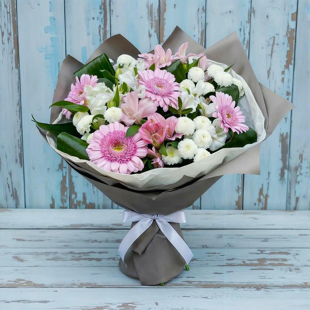 Букет цветов из: Герберы, Альстромерии и Хризантемы в Кирове