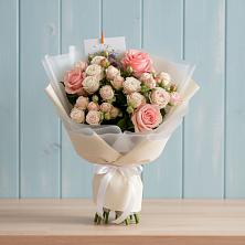 Букет цветов из:  Розы в Кирове